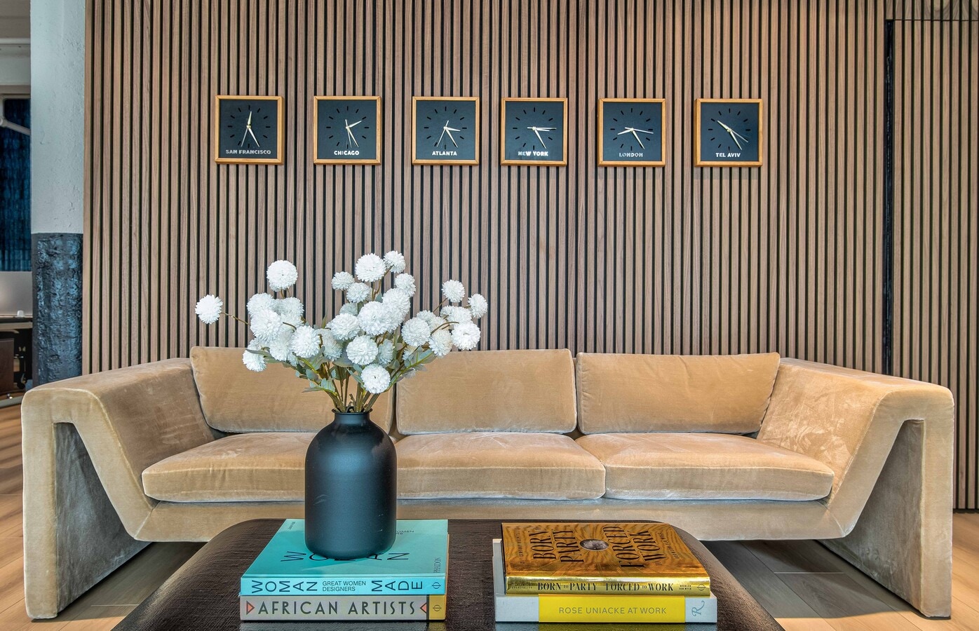 727 S Dearborn St, Chicago, IL 60605 - Lot 211 -  - Photo intérieure - Image 1 of 16