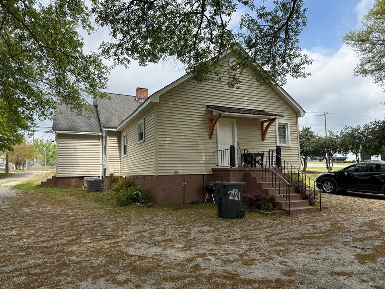 2121 Anderson Rd, Greenville, SC à vendre - Photo de l’immeuble – Image 2 sur 12