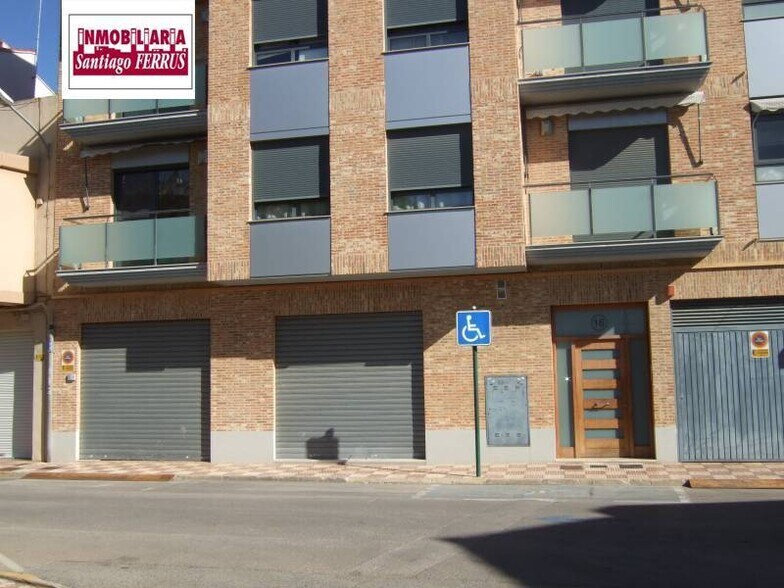 Local commercial dans Almussafes, Valencia à louer - Photo de l’immeuble – Image 1 sur 1