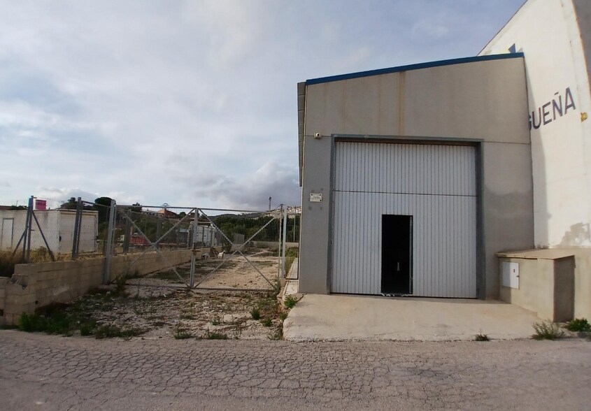 Local commercial dans Algueña, Alicante à vendre - Photo de l’immeuble – Image 3 sur 10