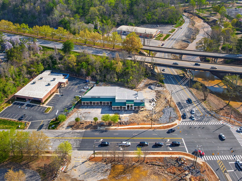 90 S Tunnel Rd, Asheville, NC à louer - Aérien – Image 1 sur 8