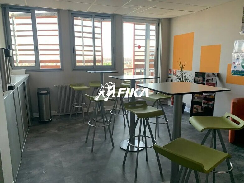 Bureau dans Toulouse à louer - Photo de l’immeuble – Image 3 sur 9