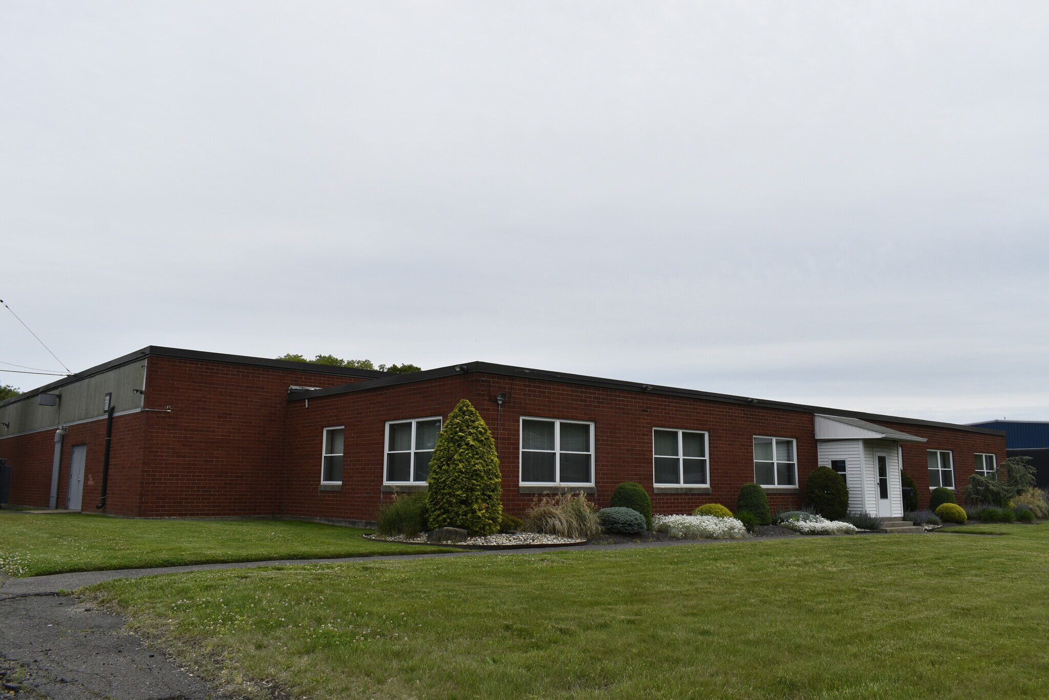 315-319 Lake Ave, Bristol, CT à louer Photo de l’immeuble– Image 1 sur 13