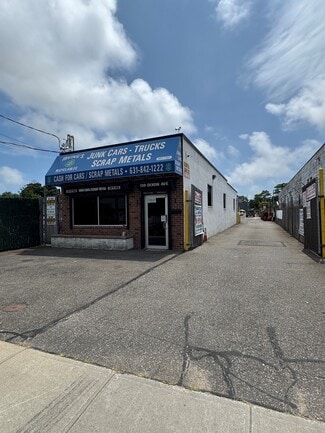Plus de détails pour 135 Dixon Ave, Amityville, NY - Industriel/Logistique à louer