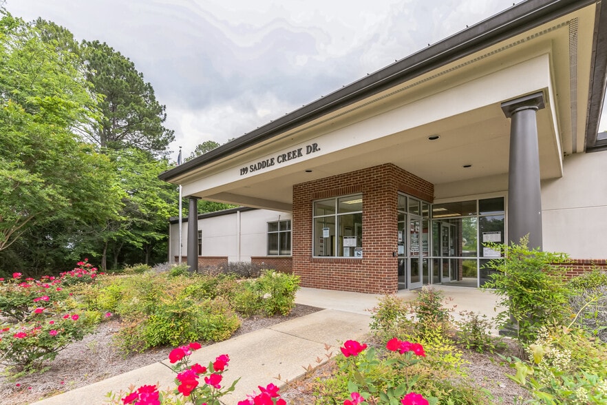 199 Saddle Creek Dr, Tupelo, MS à vendre - Photo de l’immeuble – Image 1 sur 15
