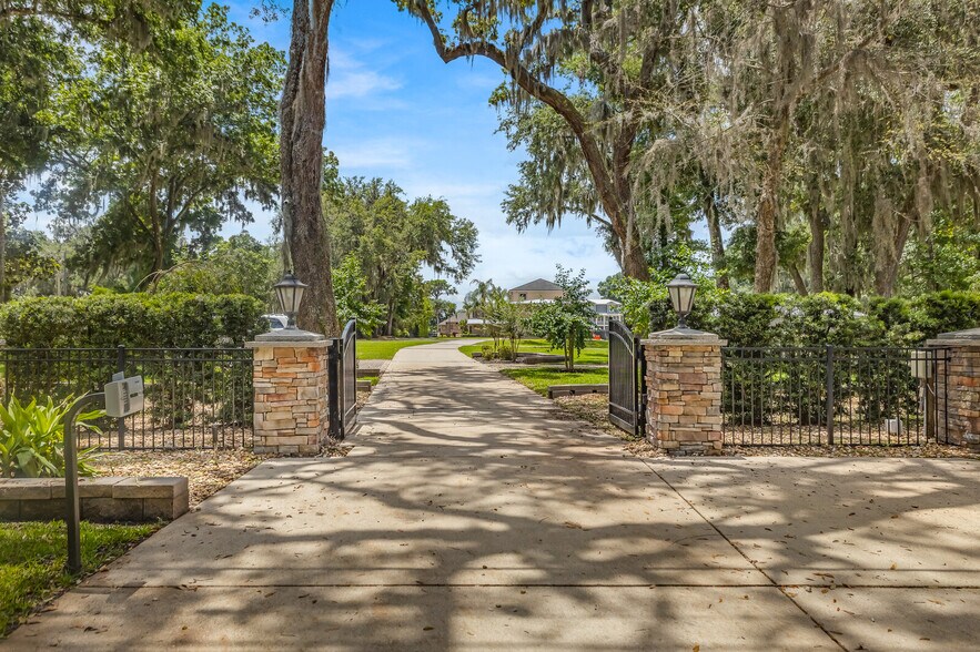 4710 STATE ROAD 13 N, St Johns, FL à vendre - Photo de l’immeuble – Image 3 sur 13