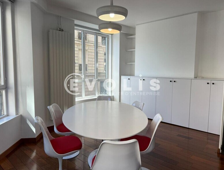 Bureau dans Paris à louer - Photo intérieure – Image 3 sur 9