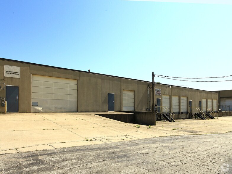 1833 E 51st St, Ashtabula, OH à louer - Photo de l’immeuble – Image 2 sur 2