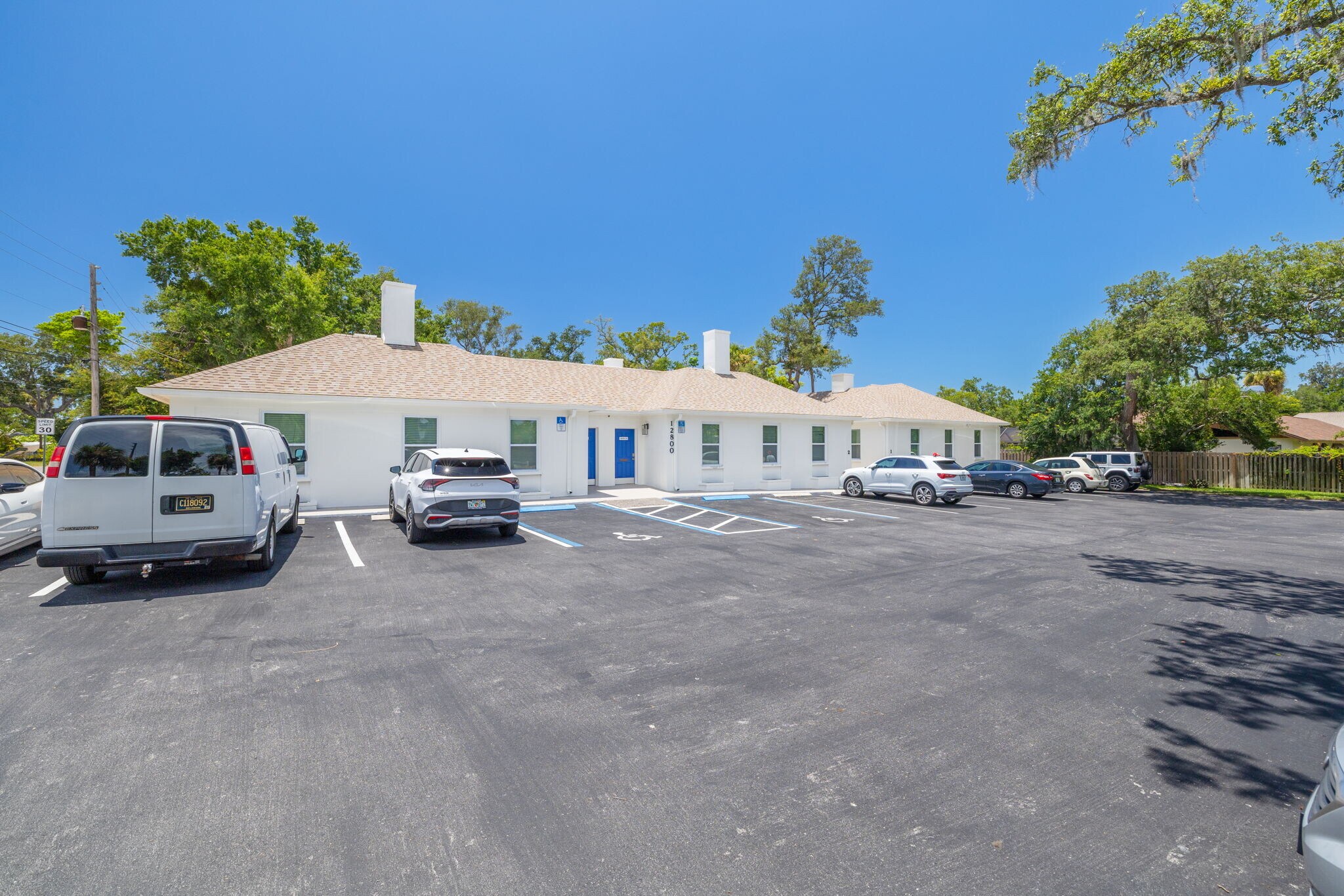 12800 Indian Rocks Rd, Largo, FL à louer Photo de l’immeuble– Image 1 sur 15