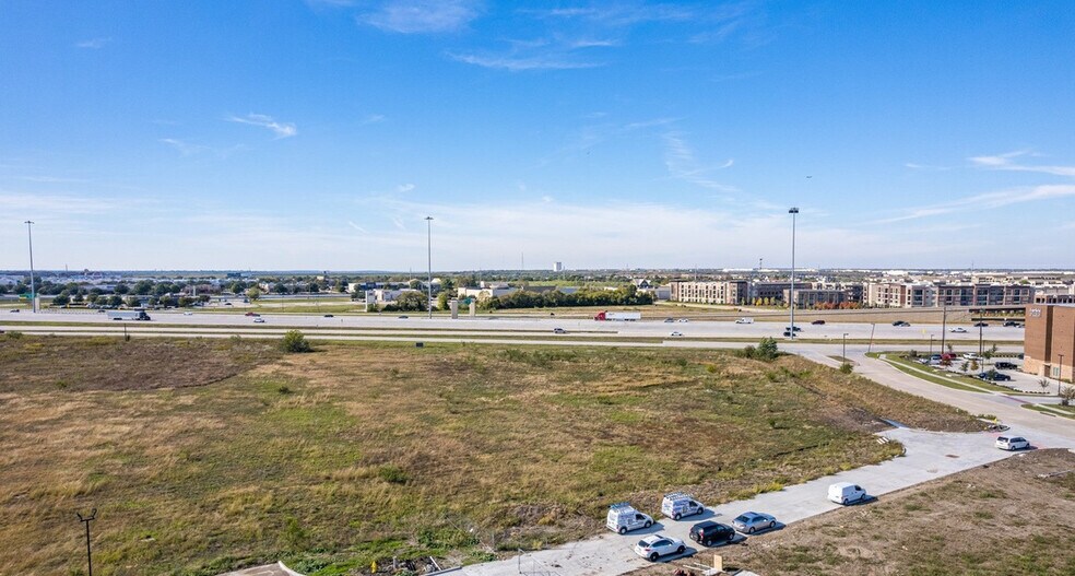 Northpoint Dr, Coppell, TX à vendre - Photo de l’immeuble – Image 1 sur 4