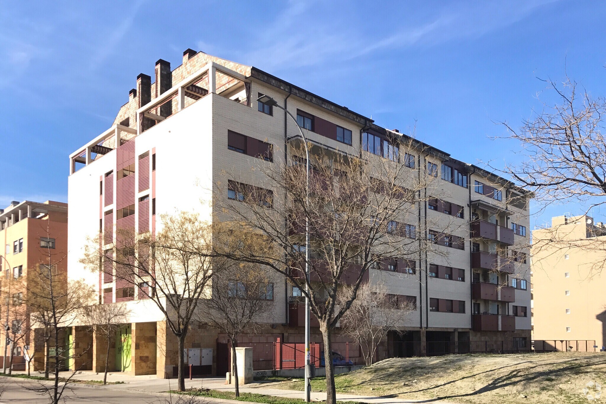 Immeuble residentiel dans Rivas-Vaciamadrid, Madrid à vendre Photo principale– Image 1 sur 2