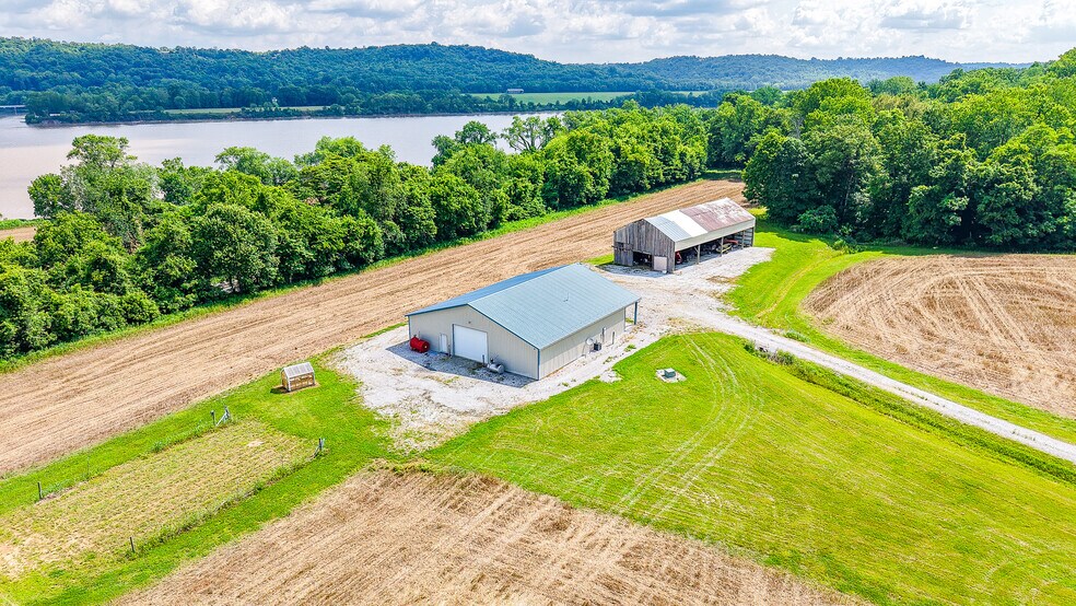 2845 Mary Ingles Hwy E, Augusta, KY à vendre - Photo de l’immeuble – Image 3 sur 9