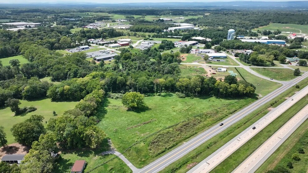 640 War Admiral Blvd, Charles Town, WV à vendre - Vidéo sur l’annonce professionnelle – Image 2 sur 20