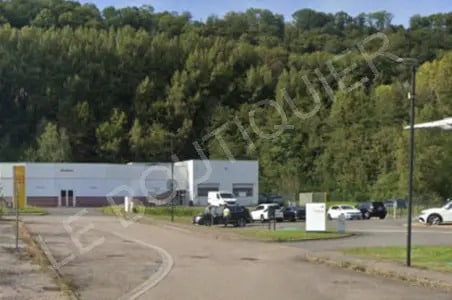 Plus de détails pour Local commercial à vendre