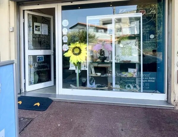 Plus de détails pour Local d'activités à louer