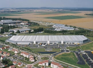 Plus de détails pour 53 Route De Paris, Le Plessis-Belleville - Industriel/Logistique à louer