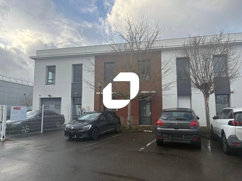 Bureau dans Croissy-sur-Seine à louer - Photo de l’immeuble – Image 2 sur 8