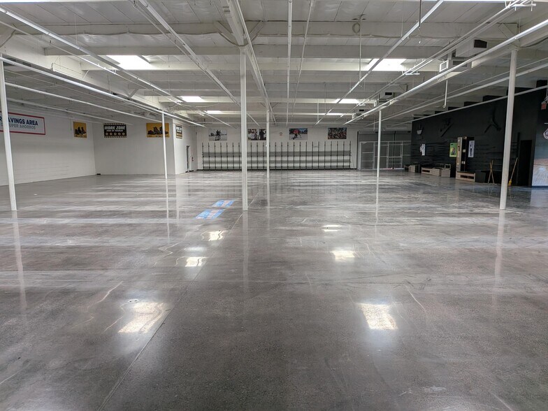 2152 Monterey Hwy, San Jose, CA à louer - Photo de l’immeuble – Image 2 sur 10