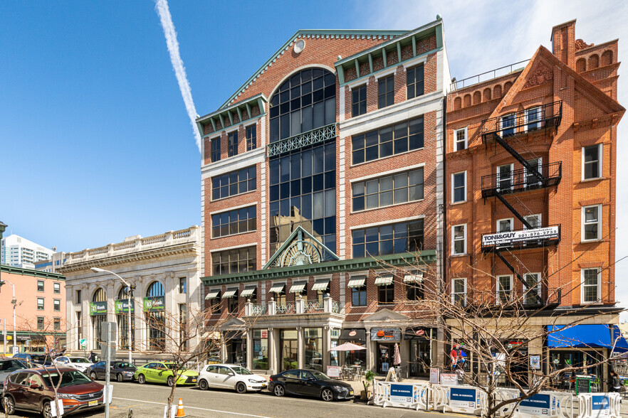 79 Hudson St, Hoboken, NJ à louer - Photo de l’immeuble – Image 2 sur 8