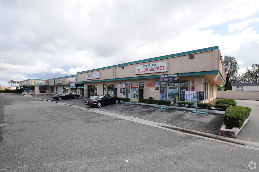 17222-17342 Beach Boulevard portefeuille de 3 biens à vendre sur LoopNet.fr - Photo principale – Image 3 sur 3