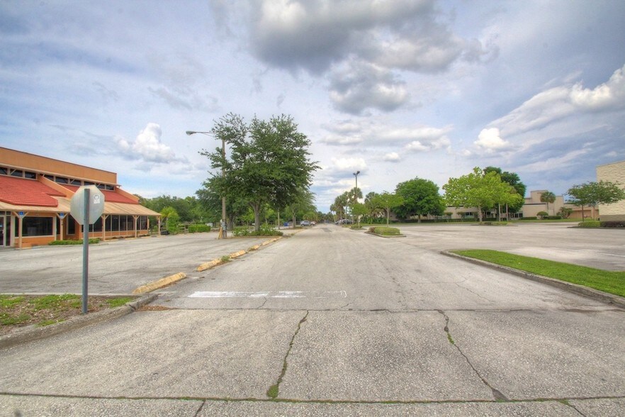 815 Herndon Ave, Orlando, FL à vendre - Photo de l’immeuble – Image 3 sur 4