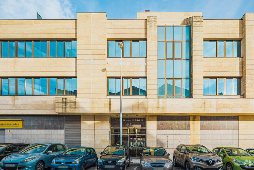 Calle Puerto de los Leones, 2, Majadahonda, Madrid à vendre - Photo de l’immeuble – Image 2 sur 4