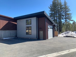 11211 Trails End Rd, Truckee, CA à louer Photo intérieure– Image 1 sur 4