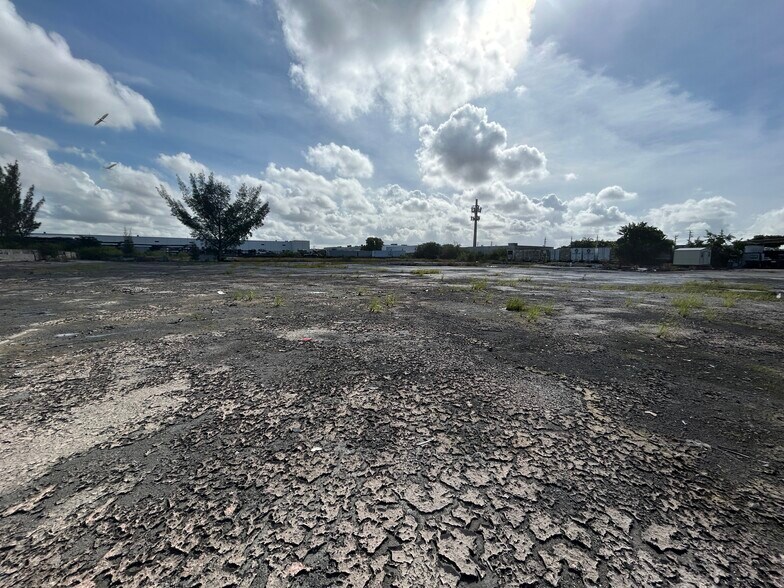 7225 NW 84th Ave, Medley, FL à vendre - Autre – Image 2 sur 7