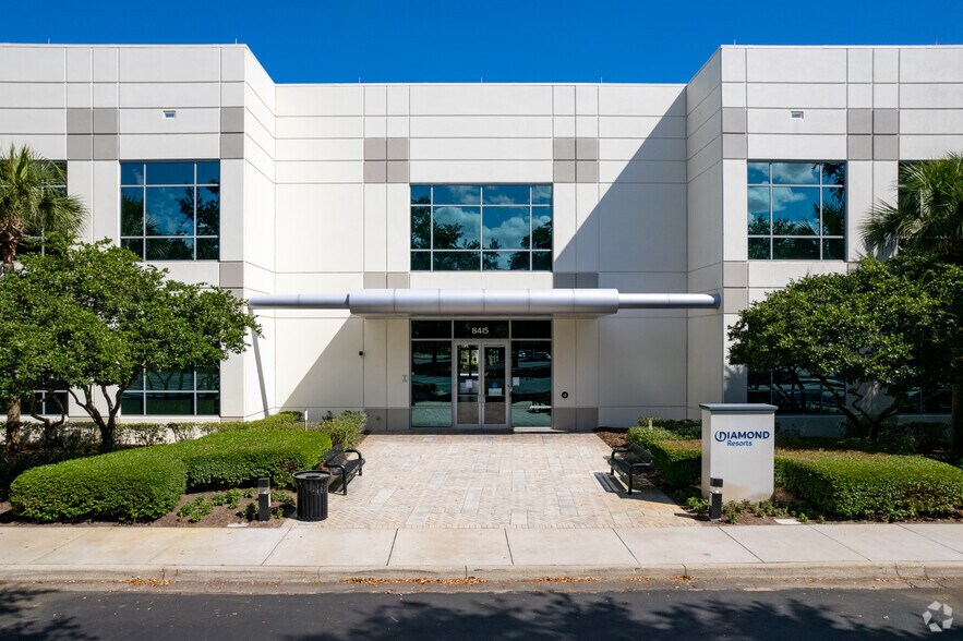 8415 South Park Cir, Orlando, FL à louer - Photo principale – Image 1 sur 10