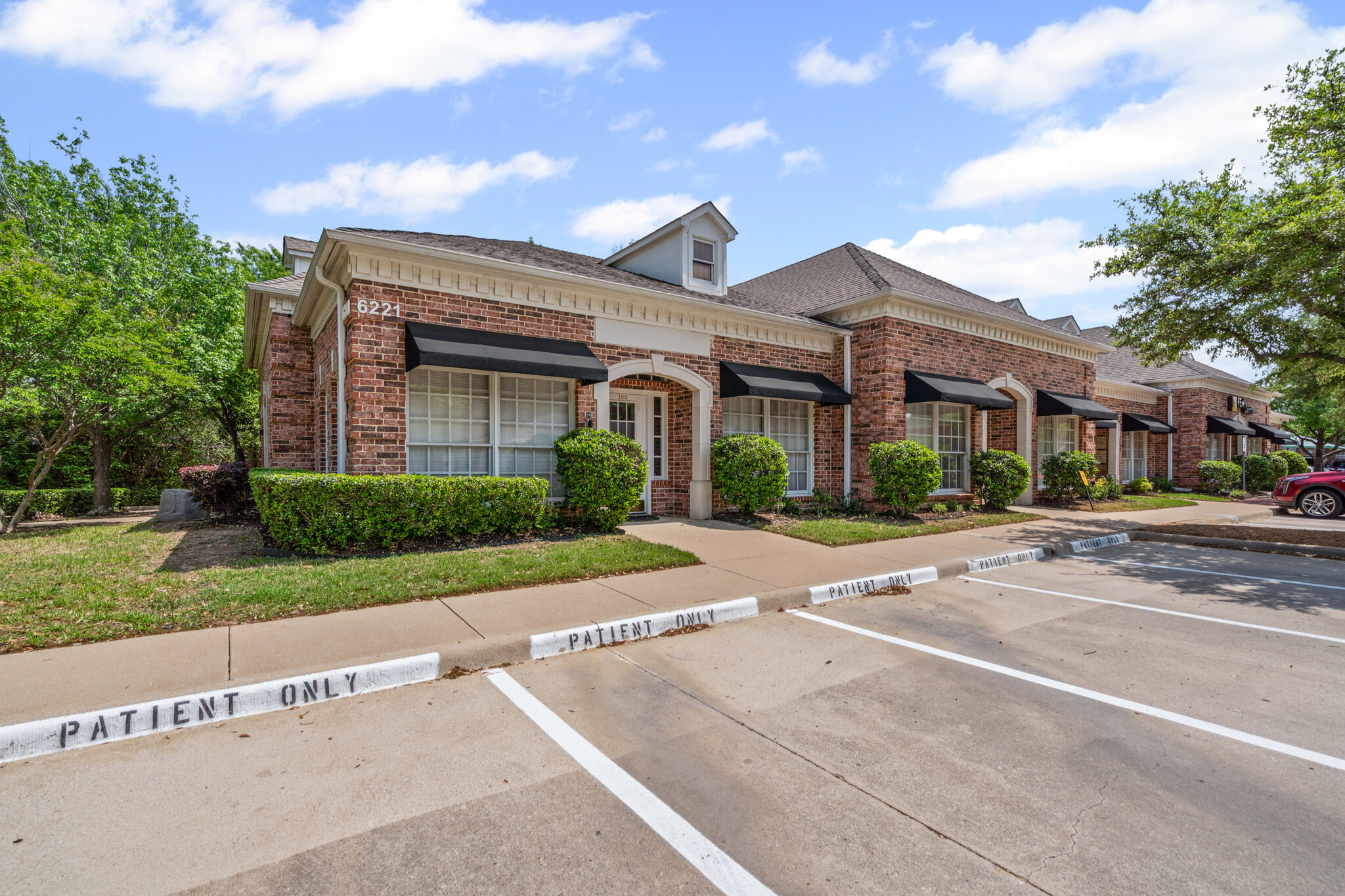 6221 Colleyville Blvd, Colleyville, TX à louer Photo de l’immeuble– Image 1 sur 24