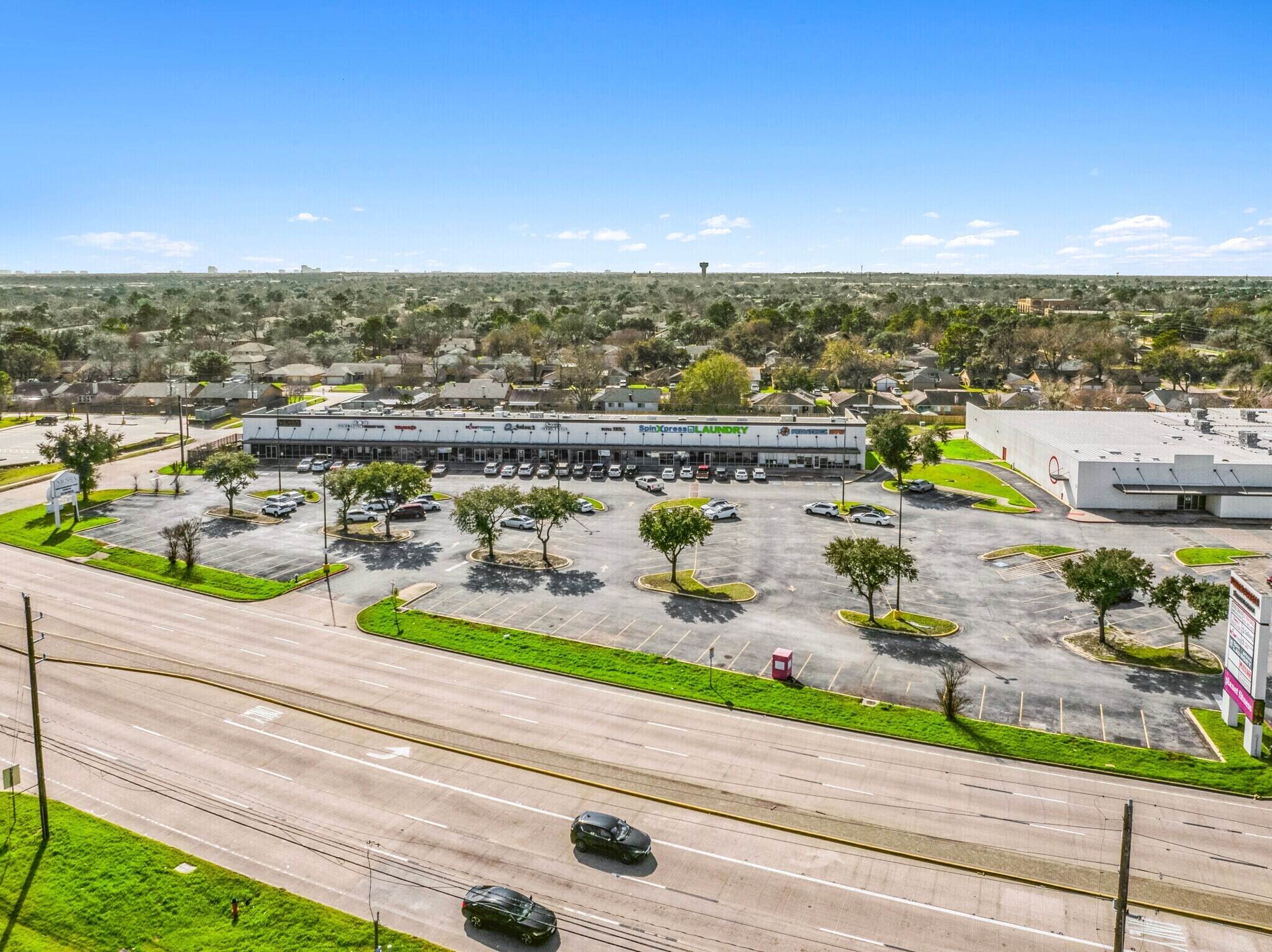 6960 Barker Cypress Rd, Houston, TX à louer Photo principale– Image 1 sur 2