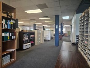 1412 W 7th Ave, Vancouver, BC à louer Photo de l’immeuble– Image 2 sur 7