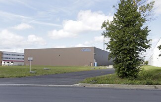 Plus de détails pour 1600 Rue Eiffel, Boucherville, QC - Industriel/Logistique à louer