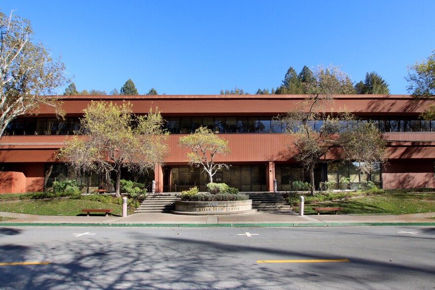 1700 Green Hills Rd, Scotts Valley, CA à louer - Photo de l’immeuble – Image 3 sur 14