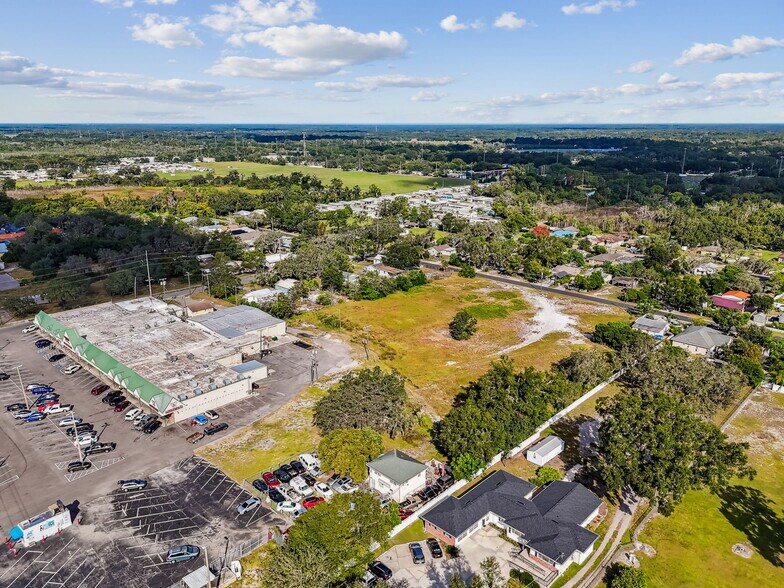 3309 Gloria Ave, Plant City, FL à vendre - Photo de l’immeuble – Image 3 sur 16