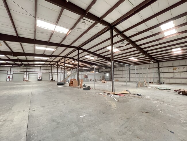 Plus de détails pour 12 NW 5th Pl, Williston, FL - Industriel/Logistique à louer