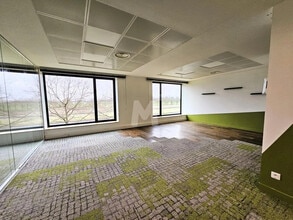 Bureau dans Lieusaint à louer Photo intérieure– Image 2 sur 10