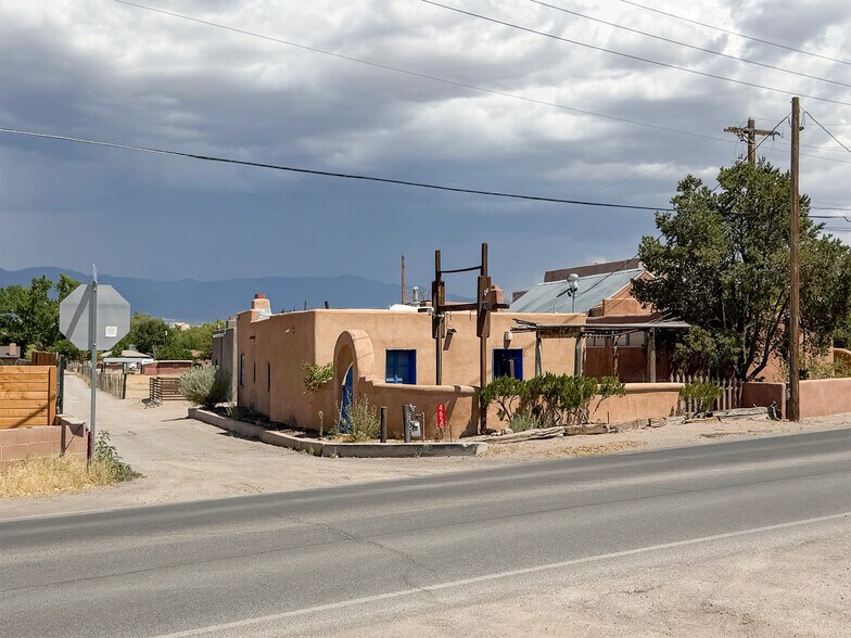 4650 Corrales Rd, Corrales, NM à vendre - Photo de l’immeuble – Image 1 sur 16