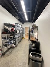 23333 Cinema Dr, Santa Clarita, CA à louer Photo intérieure– Image 2 sur 8