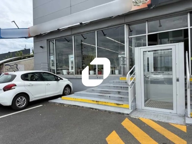 Industriel/Logistique dans Pierrelaye à louer - Photo de l’immeuble – Image 1 sur 9