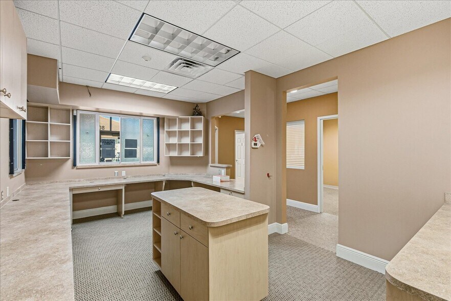 8043 Spyglass Hill Rd, Melbourne, FL à louer - Photo intérieure – Image 3 sur 18