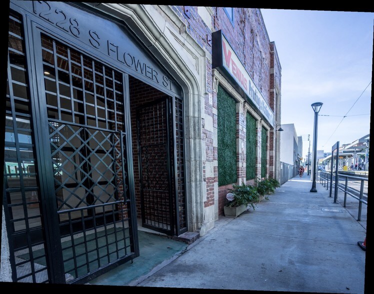1228 S Flower St, Los Angeles, CA à louer - Photo principale – Image 3 sur 21