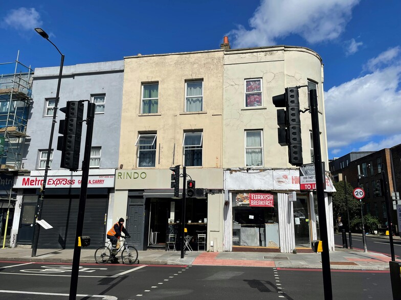 136 Holloway Rd, Londres à vendre - Photo de l’immeuble – Image 1 sur 4