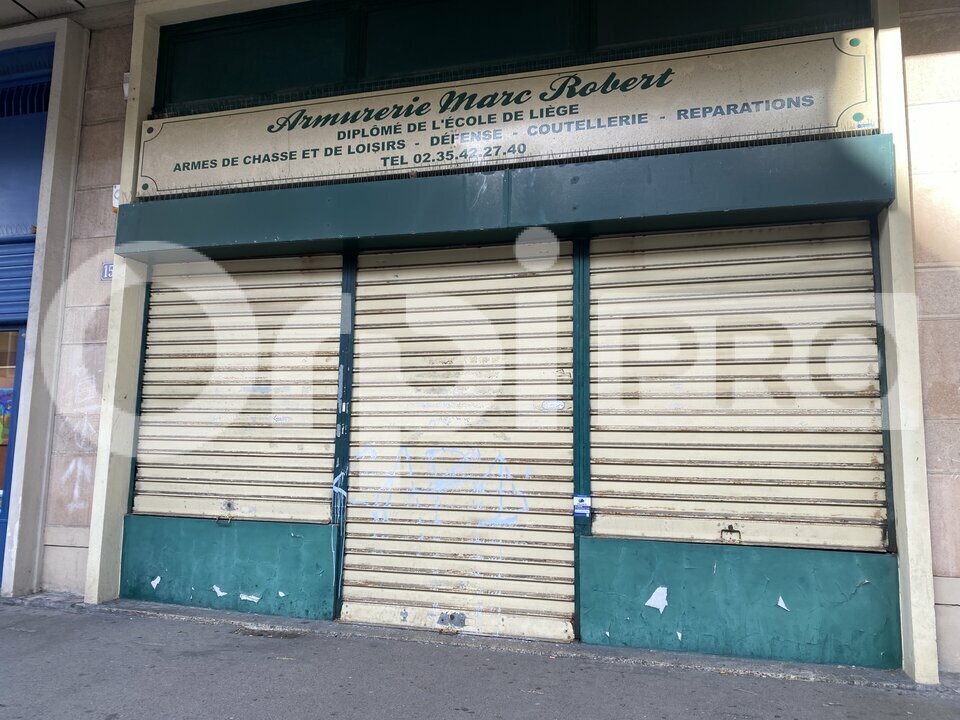 Local commercial dans Le Havre à louer Photo de l’immeuble– Image 1 sur 5