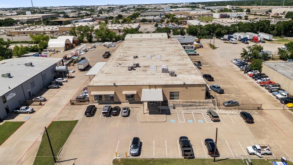 2747 Oakland Ave, Garland, TX à vendre - Photo de l’immeuble – Image 2 sur 17