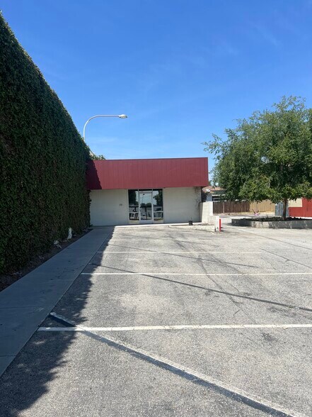200 China Grade Loop, Bakersfield, CA à louer - Photo de l’immeuble – Image 3 sur 14