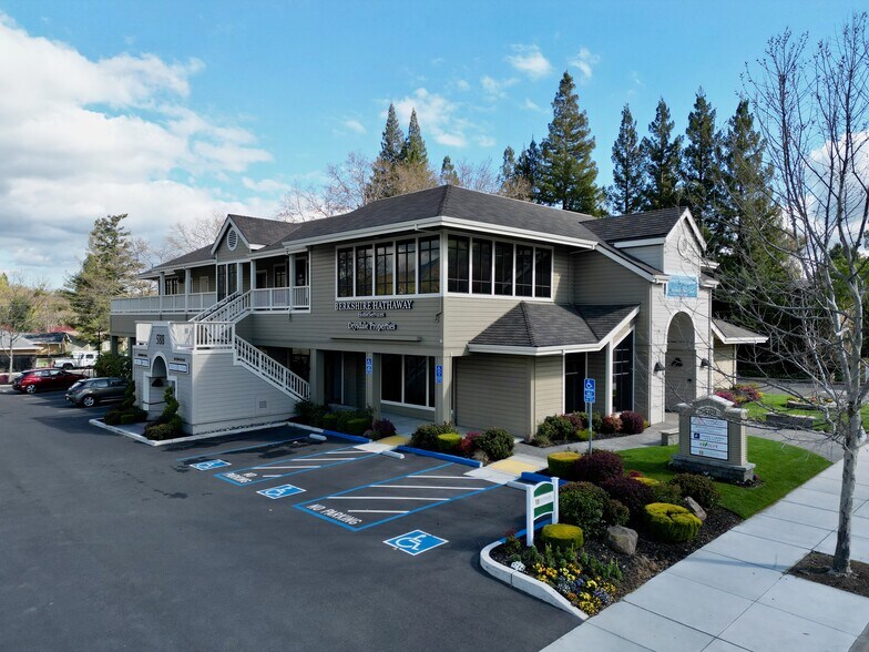 588 San Ramon Valley Blvd, Danville, CA à louer - Photo de l’immeuble – Image 3 sur 37