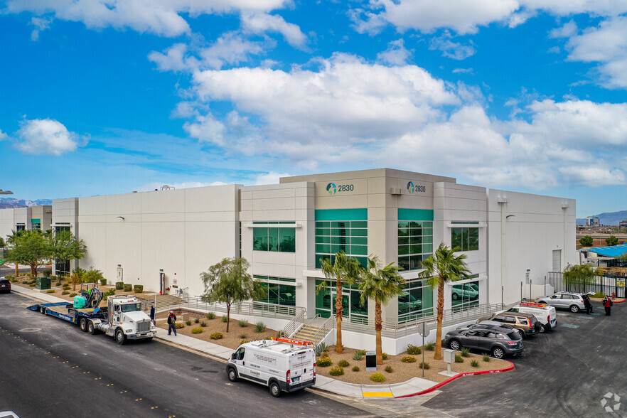 2830 W Capovilla Ave, Las Vegas, NV à louer - Photo principale – Image 1 sur 4