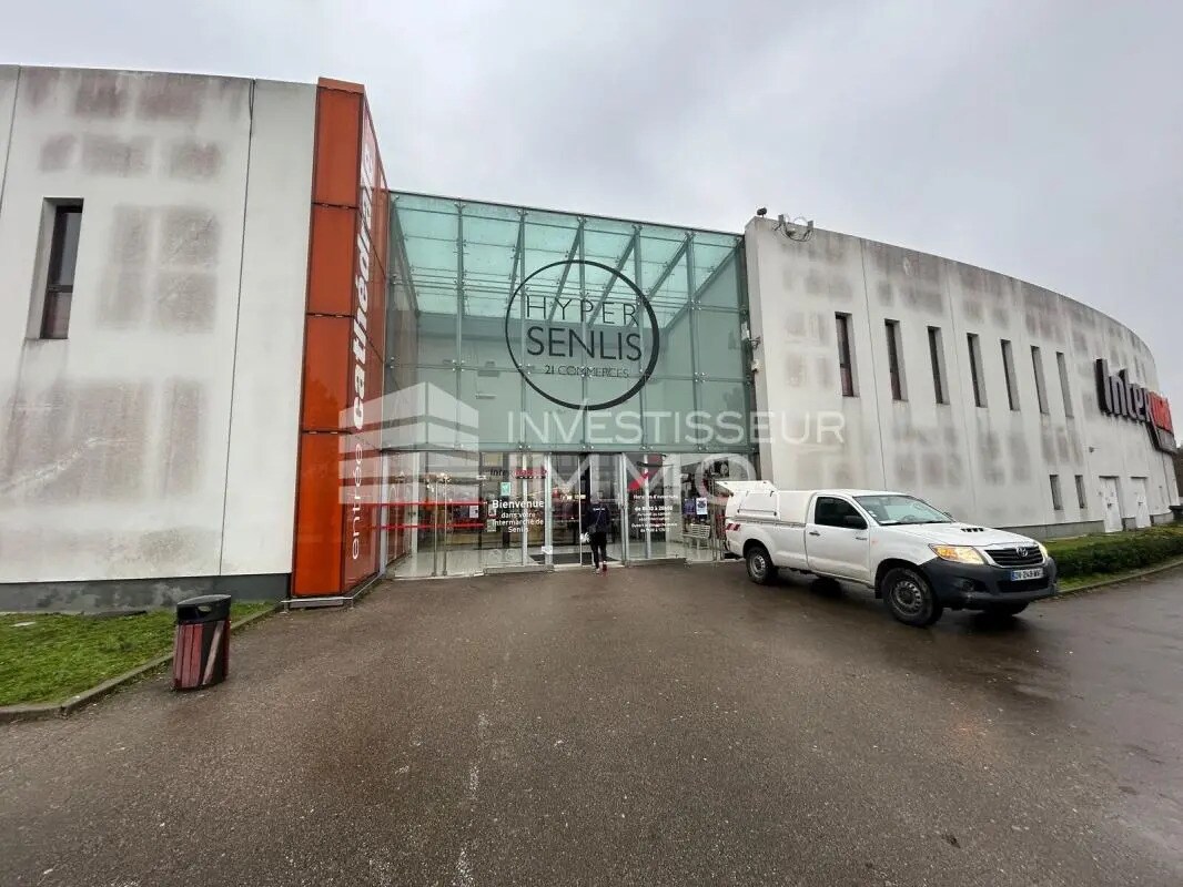Local commercial dans Senlis à louer Photo de l’immeuble– Image 1 sur 4