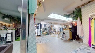 Plus de détails pour Local commercial à louer